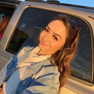 Meet your Posher, Alyssa